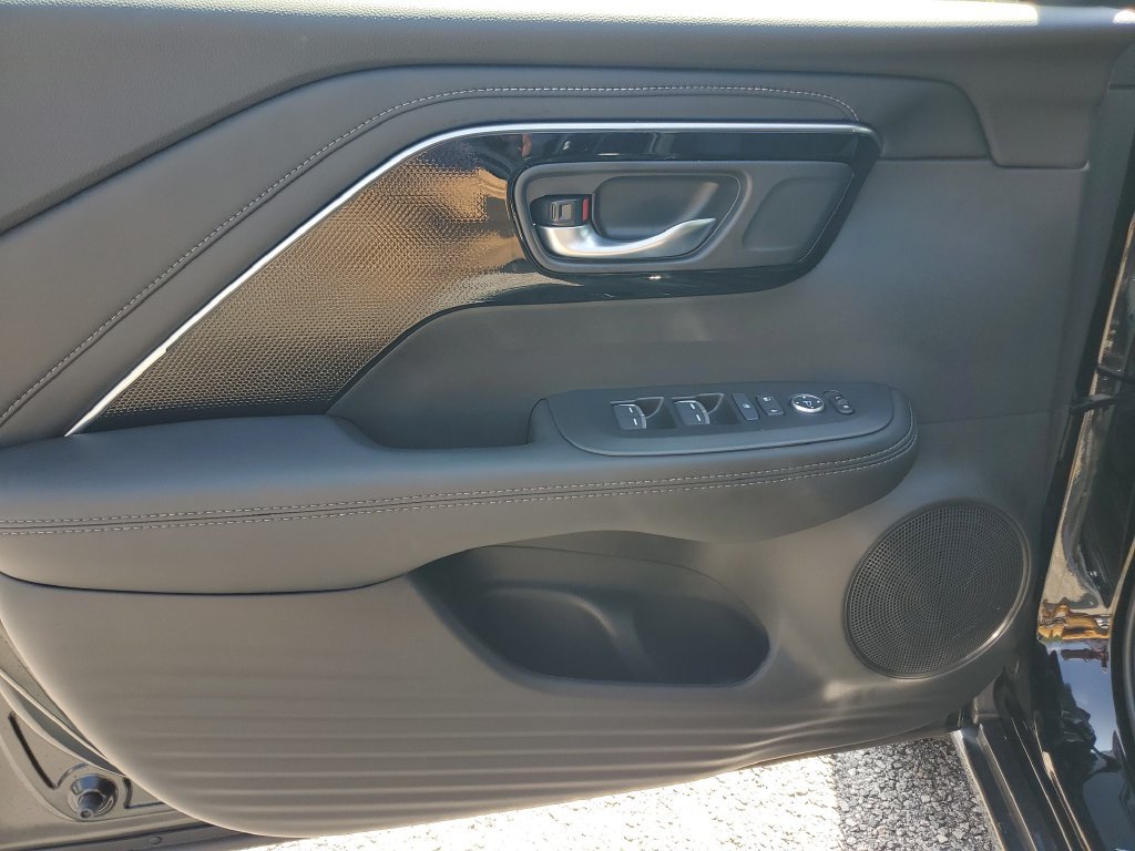 Certified 2025 Acura ADX AWD image 18