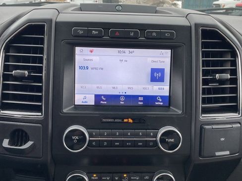 Used 2021 Ford Expedition Limited image 8