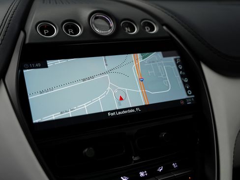 Used 2023 Aston Martin DBX AWD/4WD image 50