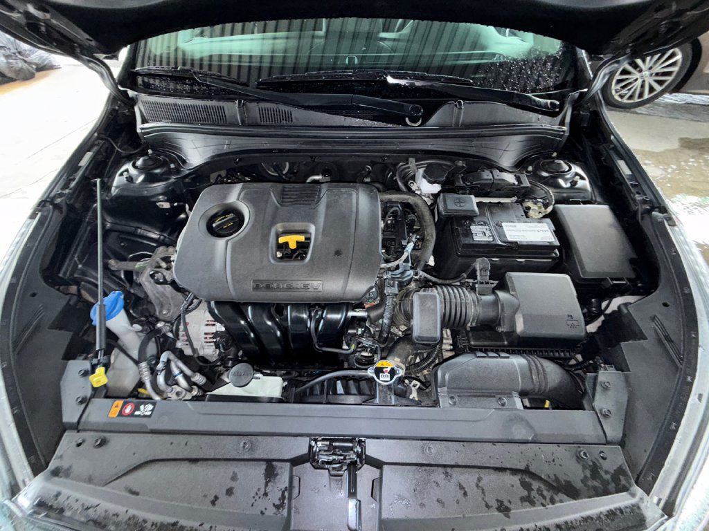 Used 2023 Kia Forte LXS w/ LXS Technology Package FWD image 24