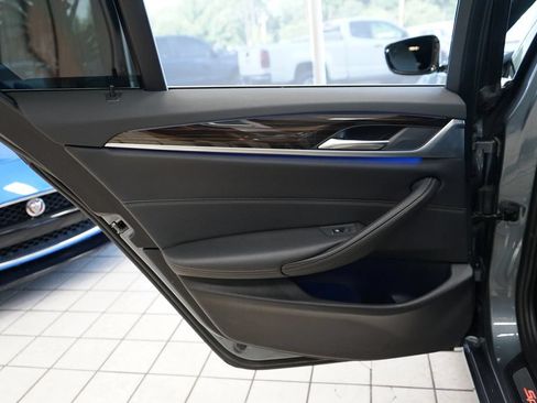 Used 2018 BMW 530i xDrive AWD/4WD image 50