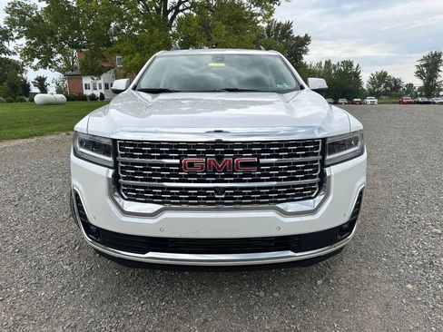 Used 2023 GMC Acadia Denali w/ Denali Ultimate Package AWD/4WD image 3