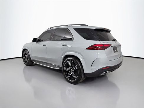 Used 2024 Mercedes-Benz GLE 450 4MATIC image 3