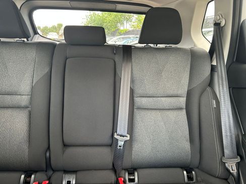 Used 2025 Nissan Rogue SV FWD image 33