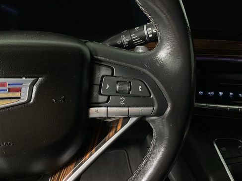 Used 2022 Cadillac Escalade Luxury image 24