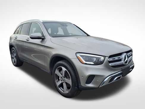 Used 2021 Mercedes-Benz GLC 300 4MATIC image 3