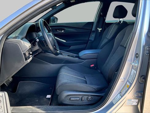Used 2023 Honda Accord Sport image 10
