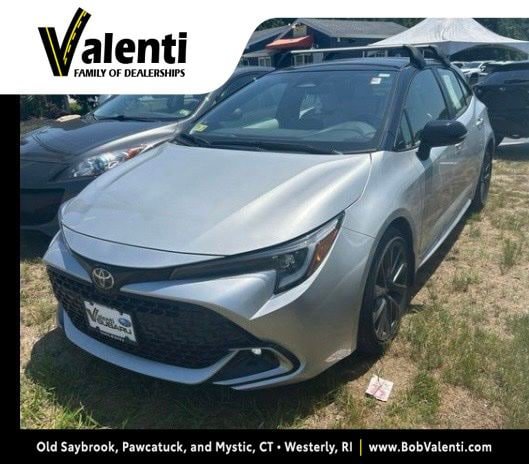 Used 2025 Toyota Corolla XSE FWD image 1