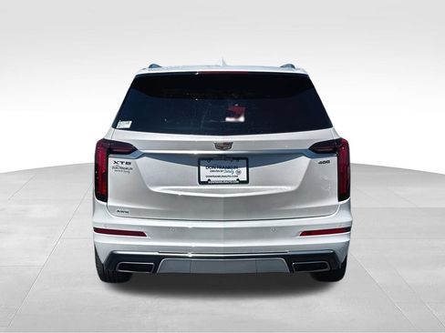 Used 2024 Cadillac XT6 Premium Luxury w/ Technology Package AWD/4WD image 7