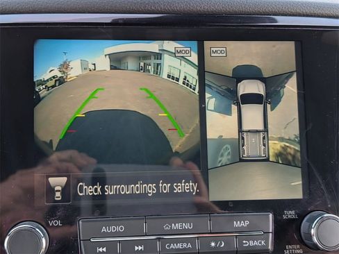 Used 2020 Nissan Titan PRO-4X w/ Pro-4x Convenience Package image 15