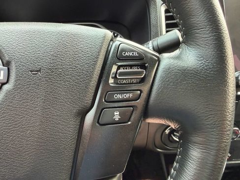 Used 2023 Nissan Frontier SV w/ Technology Package AWD/4WD image 15