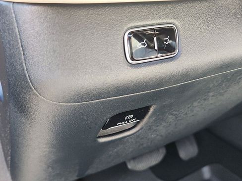 Used 2025 Lincoln Navigator L Reserve AWD/4WD image 21