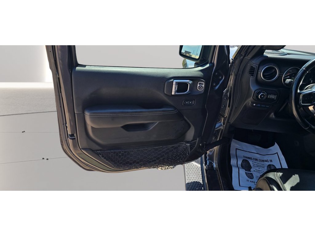 Used 2021 Jeep Wrangler Unlimited Sahara AWD/4WD image 14