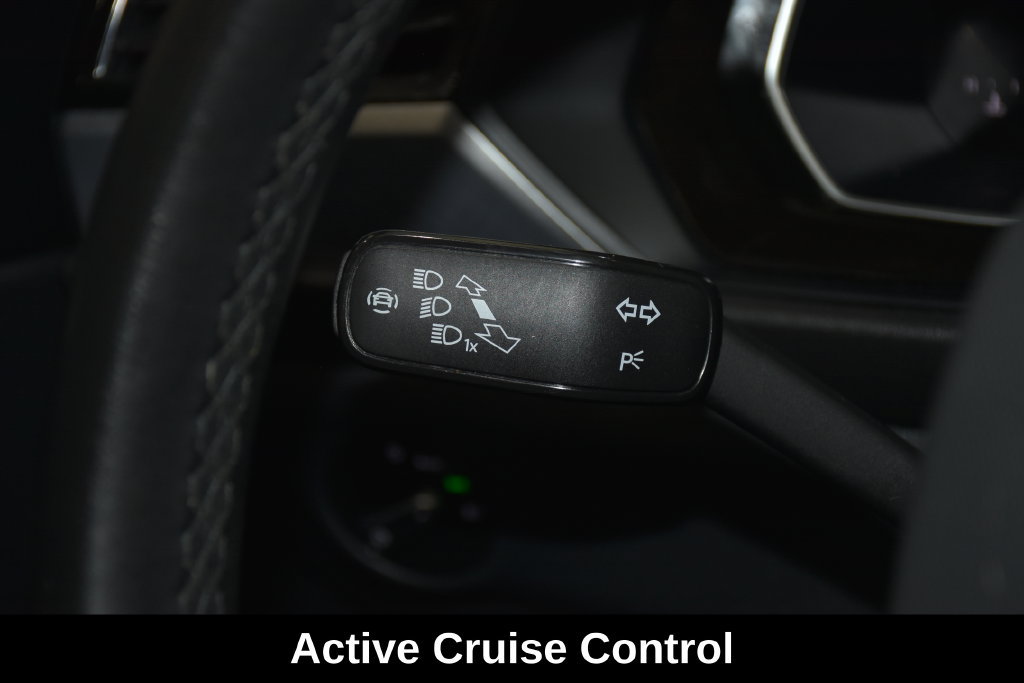 Used 2024 Volkswagen Jetta SE FWD image 13