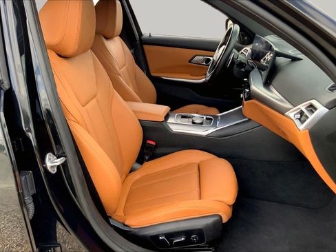 Used 2025 BMW M340i w/ Premium Package RWD image 9