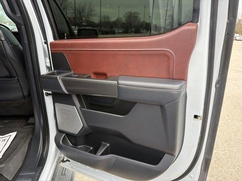 Used 2022 Ford F150 Lariat w/ Equipment Group 502A High image 17