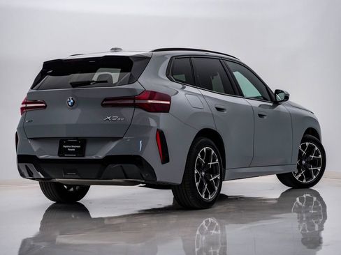 Used 2025 BMW X3 xDrive30i image 9