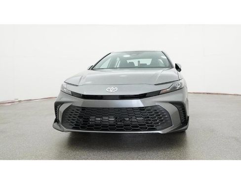 New 2026 Toyota Camry SE image 31