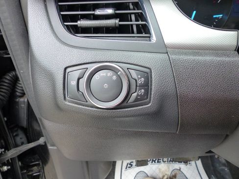 Used 2014 Ford Edge SEL image 24