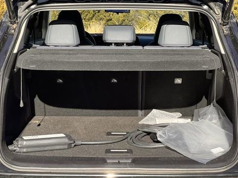 Used 2023 Nissan Ariya Platinum+ image 27