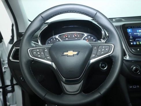 Used 2024 Chevrolet Equinox LT FWD image 20