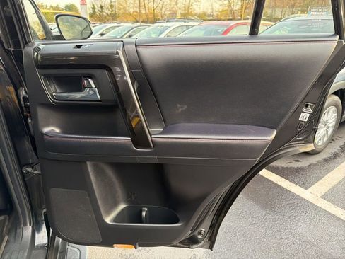 Used 2021 Toyota 4Runner Venture w/ Moonroof Package AWD/4WD image 12