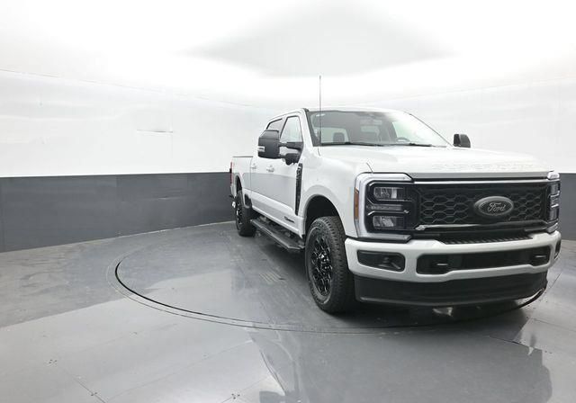 New 2026 Ford F250 Lariat w/ Black Appearance Package AWD/4WD image 2