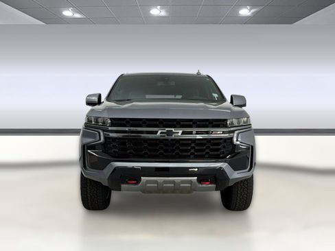 Used 2022 Chevrolet Tahoe Z71 w/ Luxury Package AWD/4WD image 6
