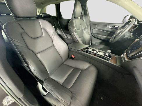 Certified 2023 Volvo XC60 B5 Plus image 29
