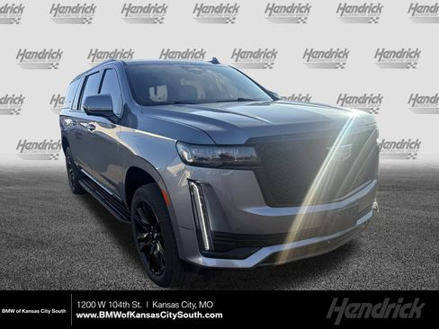 Used 2022 Cadillac Escalade ESV Sport w/ Touring Package image 1