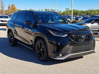 Used 2023 Toyota Highlander XSE video 2