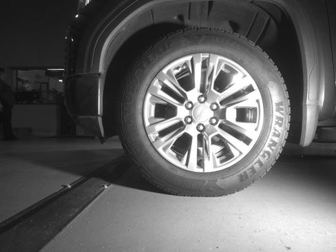 Used 2021 GMC Sierra 1500 Denali AWD/4WD image 19
