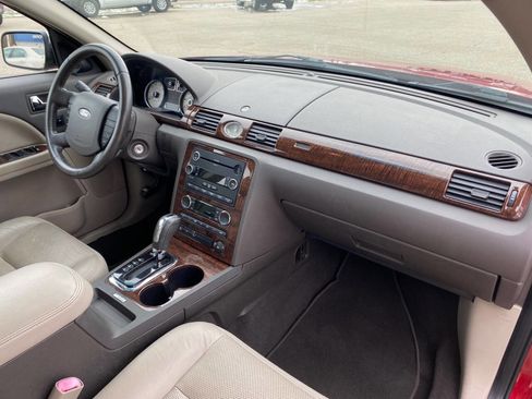 Used 2009 Ford Taurus Limited image 37