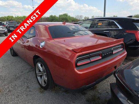 Used 2018 Dodge Challenger SXT Plus image 5