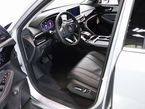 Used 2026 Acura MDX w/ Technology Package image 16