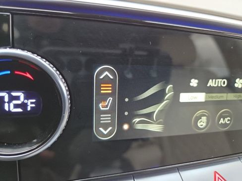 Used 2025 Genesis GV70 3.5T Sport w/ Sport Advanced Package image 41