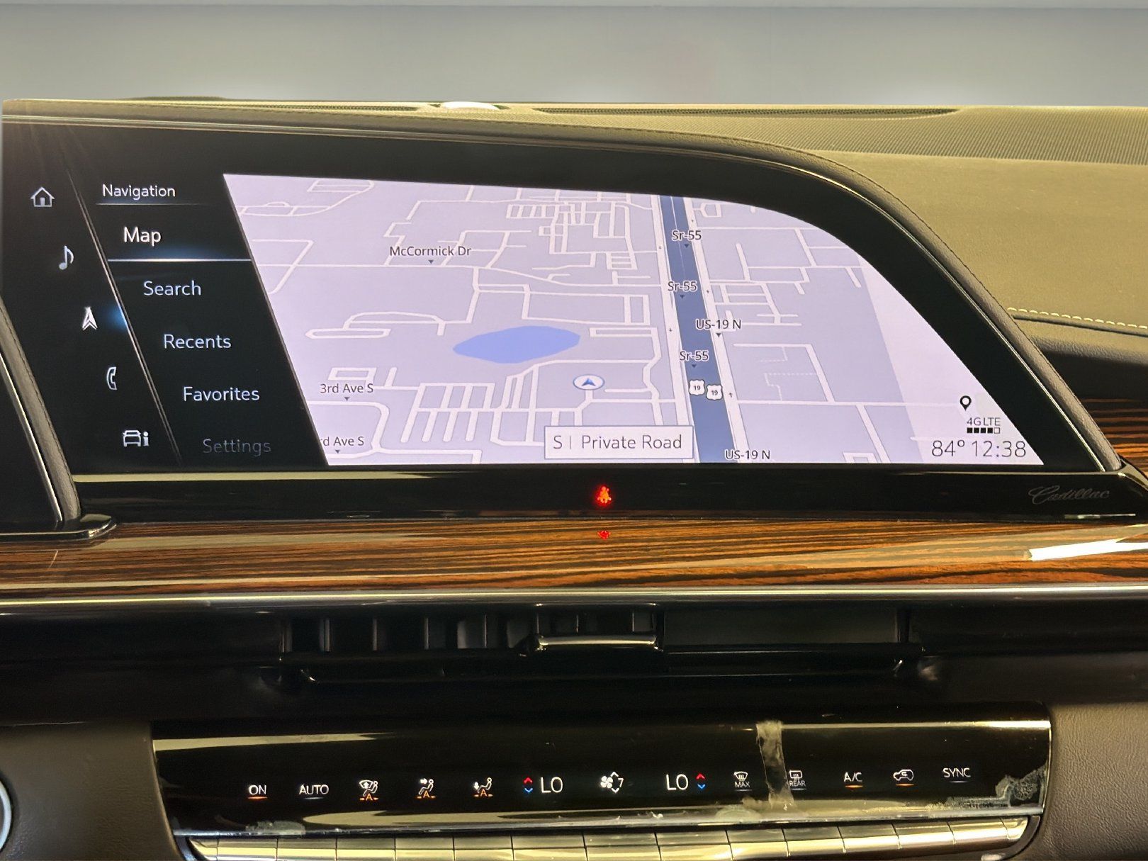 Certified 2023 Cadillac Escalade ESV Premium Luxury w/ LPO, Illumination Package AWD/4WD image 16