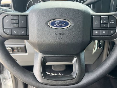 New 2026 Ford F250 XL AWD/4WD image 9