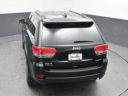 Used 2018 Jeep Grand Cherokee Laredo AWD/4WD image 27