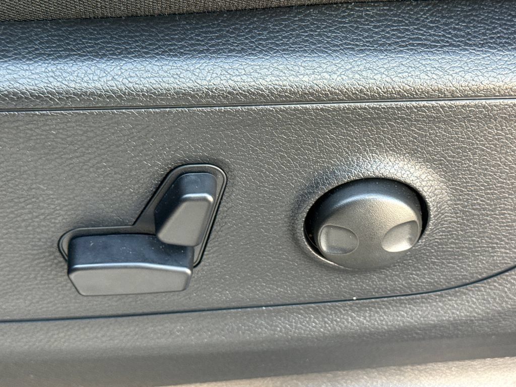 New 2027 RAM 1500 4x4 Crew Cab image 22