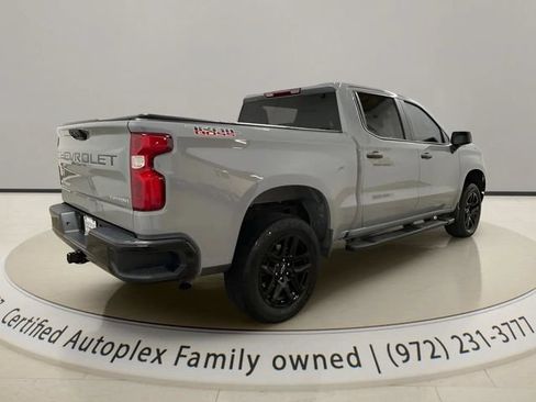 Used 2025 Chevrolet Silverado 1500 Custom Trail Boss w/ LPO, Dark Essentials Package AWD/4WD image 5
