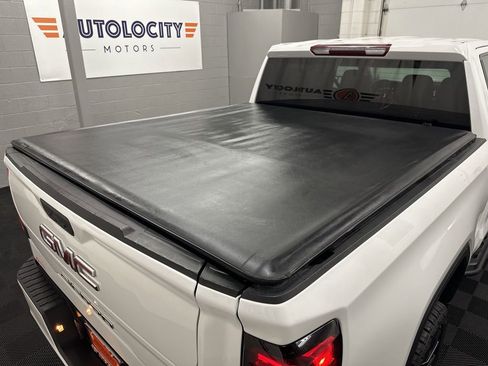 Used 2021 GMC Sierra 1500 AT4 AWD/4WD image 11
