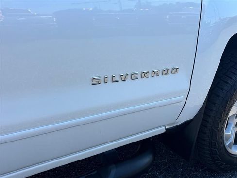 Used 2018 Chevrolet Silverado 1500 LT w/ All Star Edition AWD/4WD image 11