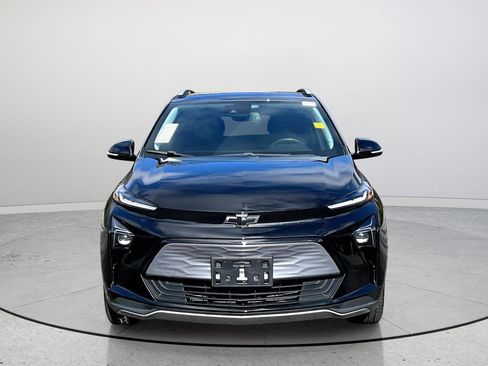 Certified 2022 Chevrolet Bolt EUV LT w/ Convenience Package image 4