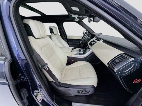 Used 2019 Land Rover Range Rover Sport HSE AWD/4WD image 30