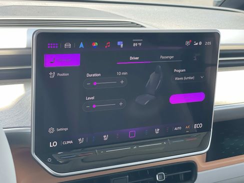 Certified 2025 Volkswagen ID. Buzz 1st Edition RWD image 13