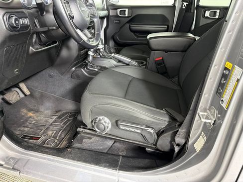 Used 2021 Jeep Wrangler Unlimited Sport AWD/4WD image 9