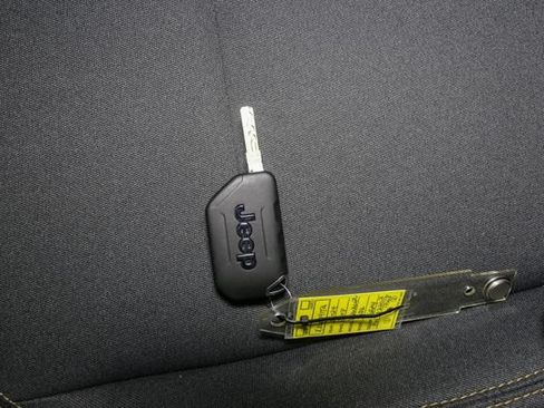 Used 2024 Jeep Wrangler Unlimited Sport AWD/4WD image 37