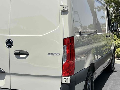 Used 2026 Mercedes-Benz Sprinter 2500 image 43