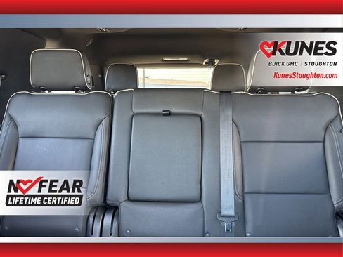 Used 2023 GMC Yukon SLT image 38